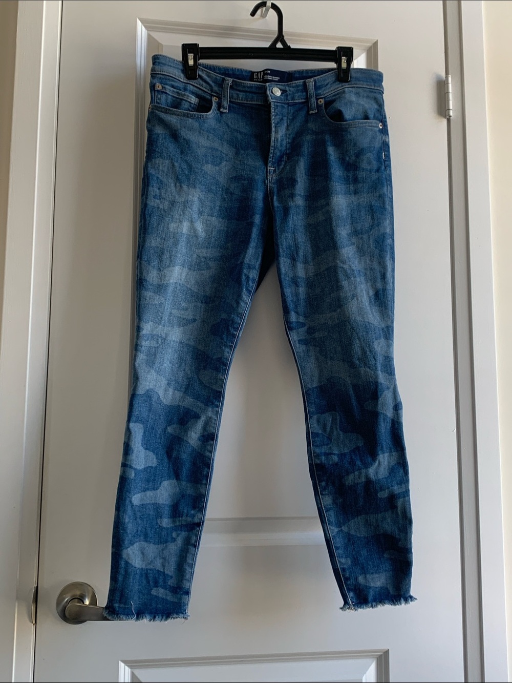 GAP Women's Skinny Camouflage Jeans in Dark and Medium Blue